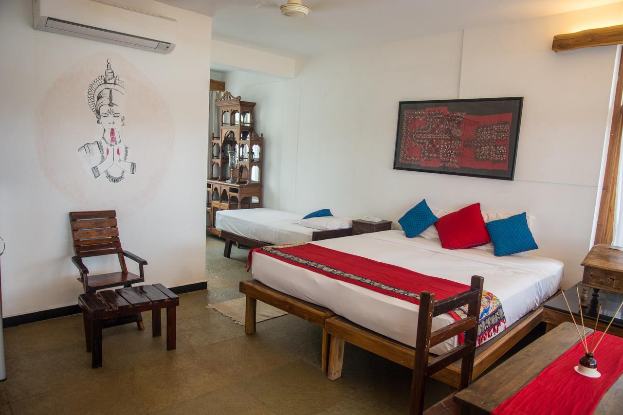 36 Palms Boutique Retreat Hotel Cherai Beach Exterior photo